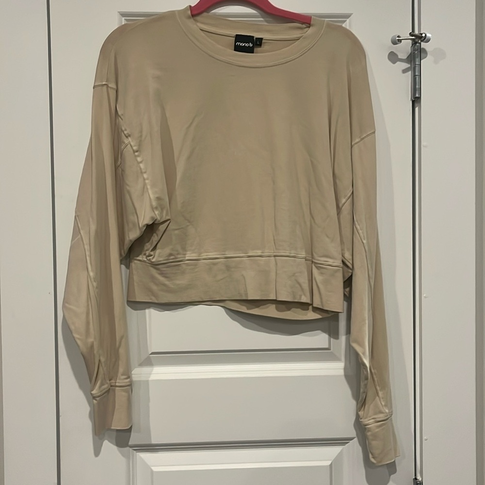 Mono b crop top